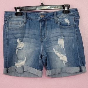 Cello Jean Shorts/ 9.